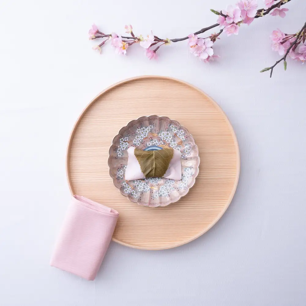 Cherry-Blossom Chrysanthemum Side Plate