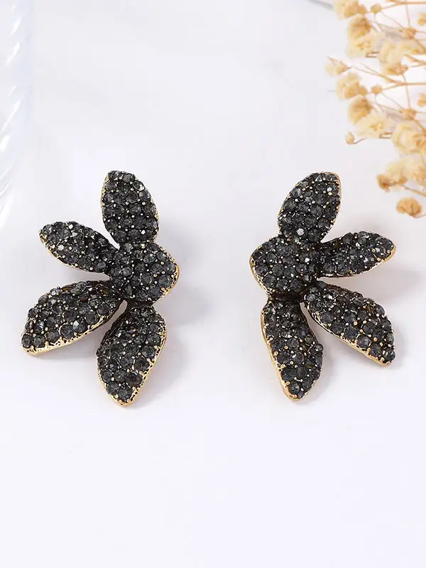 Elegant Pearl-Inspired Accent Earrings