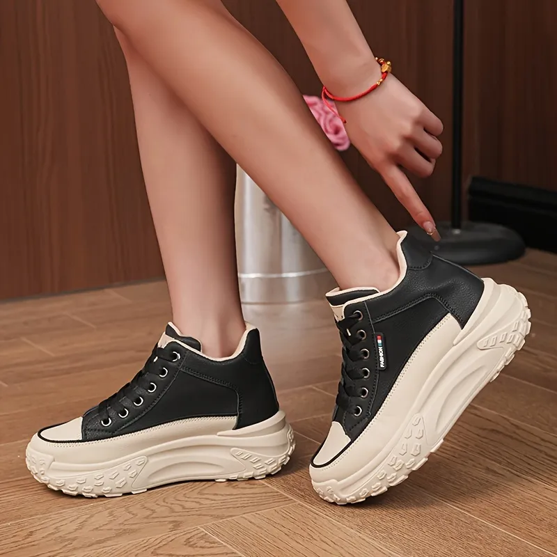 Platform Low Lace Up Sneakers Clean Detail