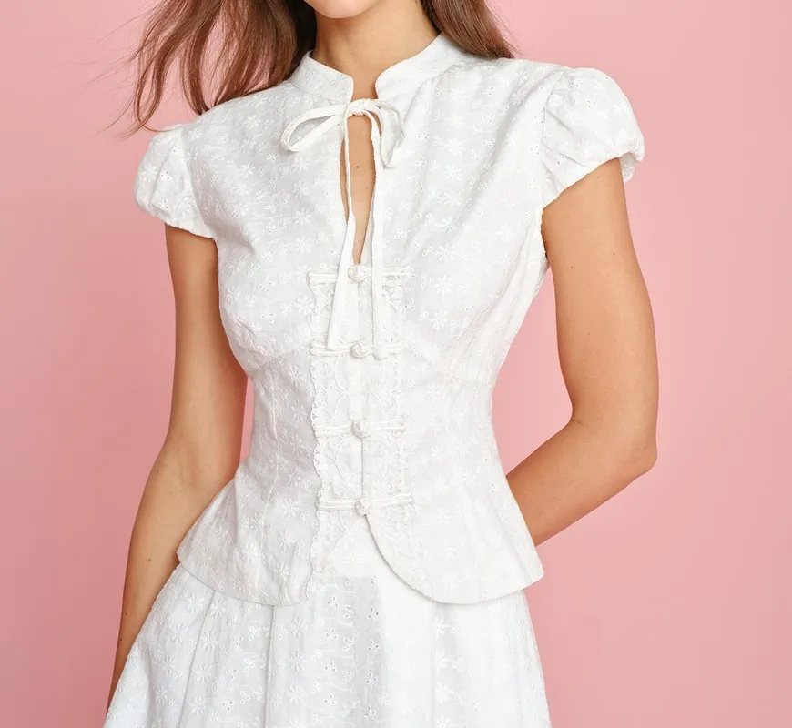 White Mandarin Collar Embroidery Blouse