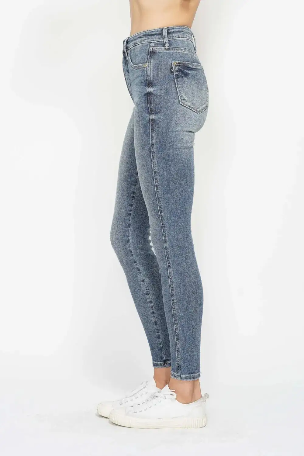 Full Size Tummy Control Contrast Wash Skinny Jeans