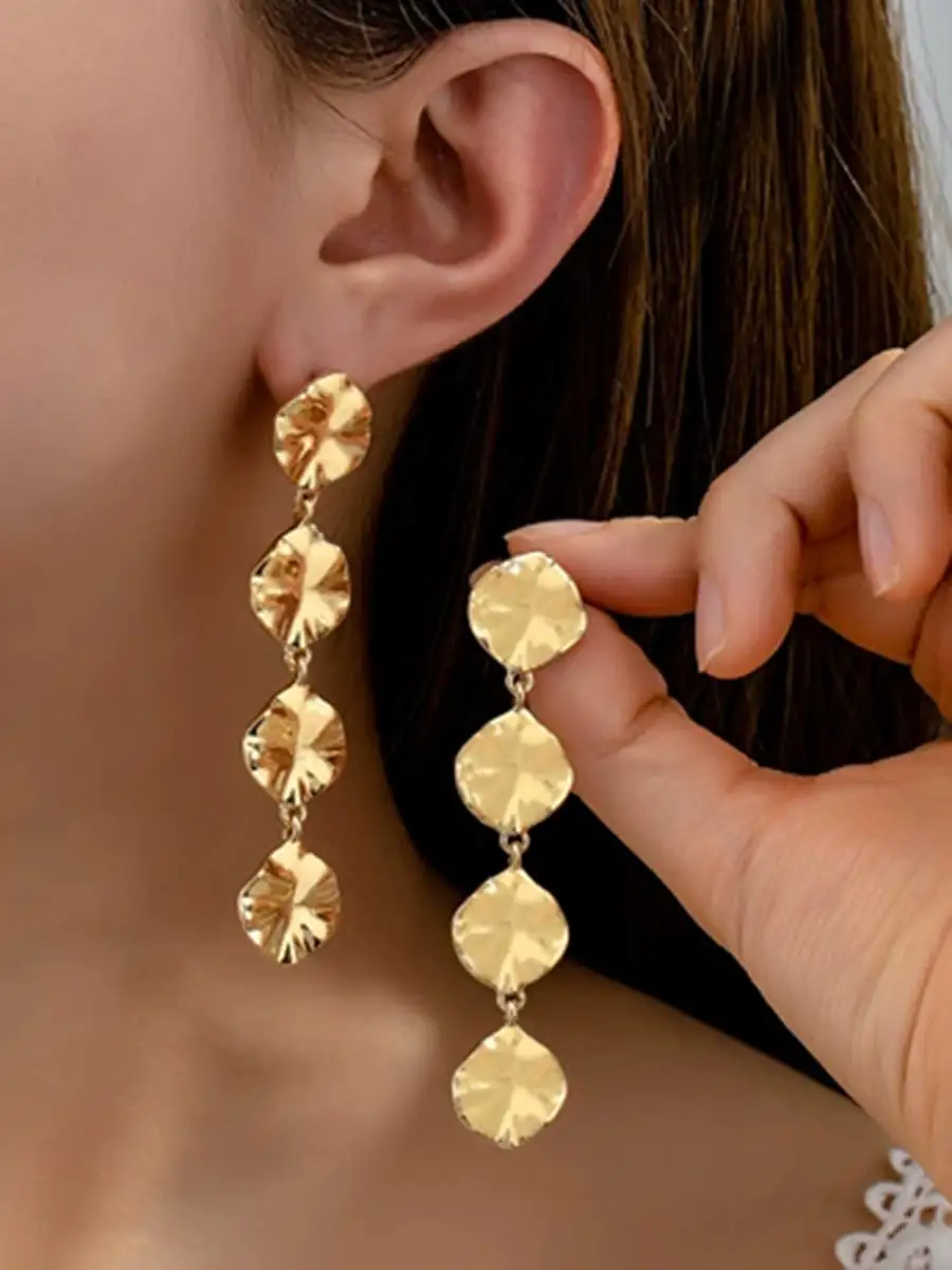 Timeless Vintage-Inspired Accent Earrings