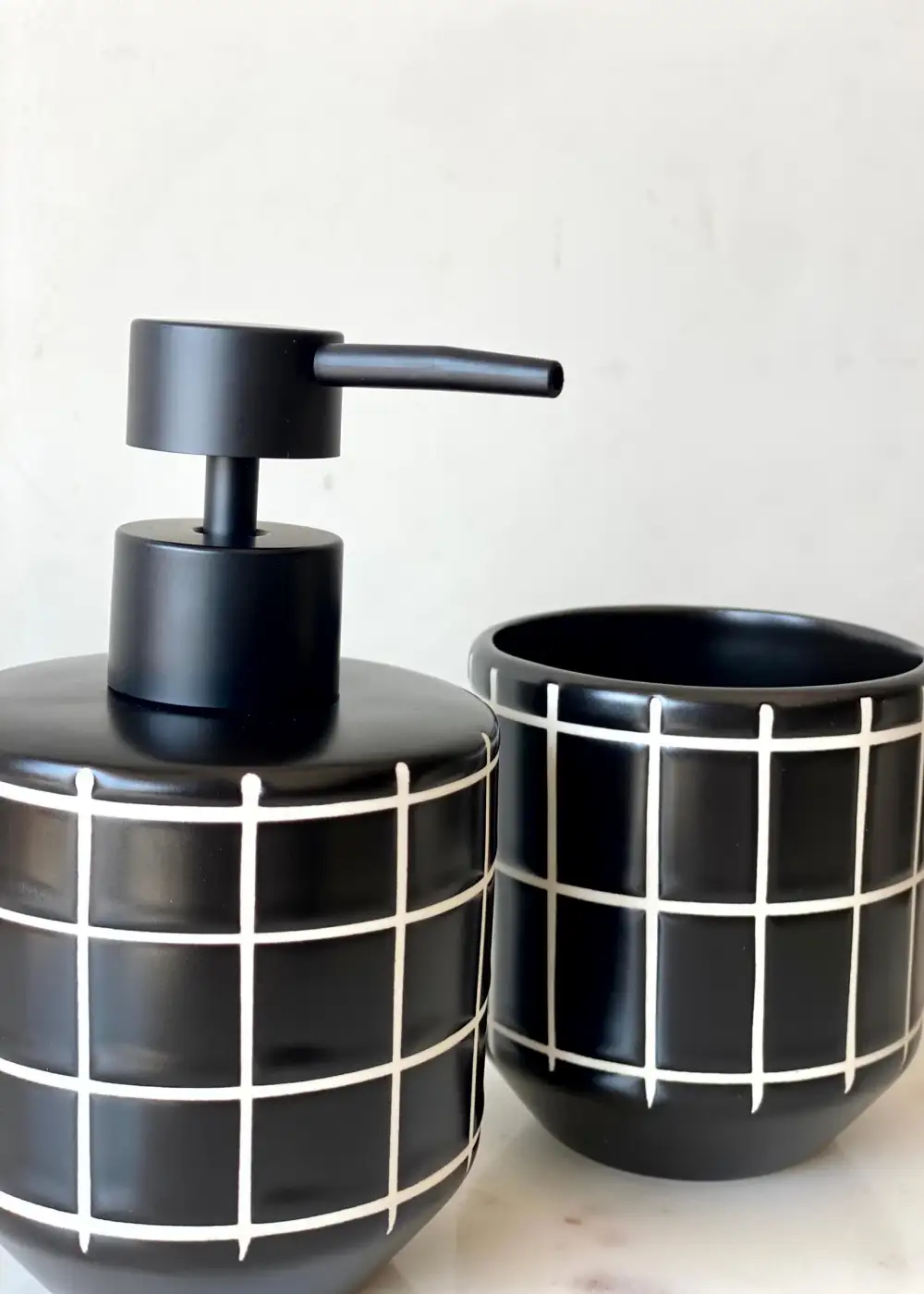 Form Bathroom Item
