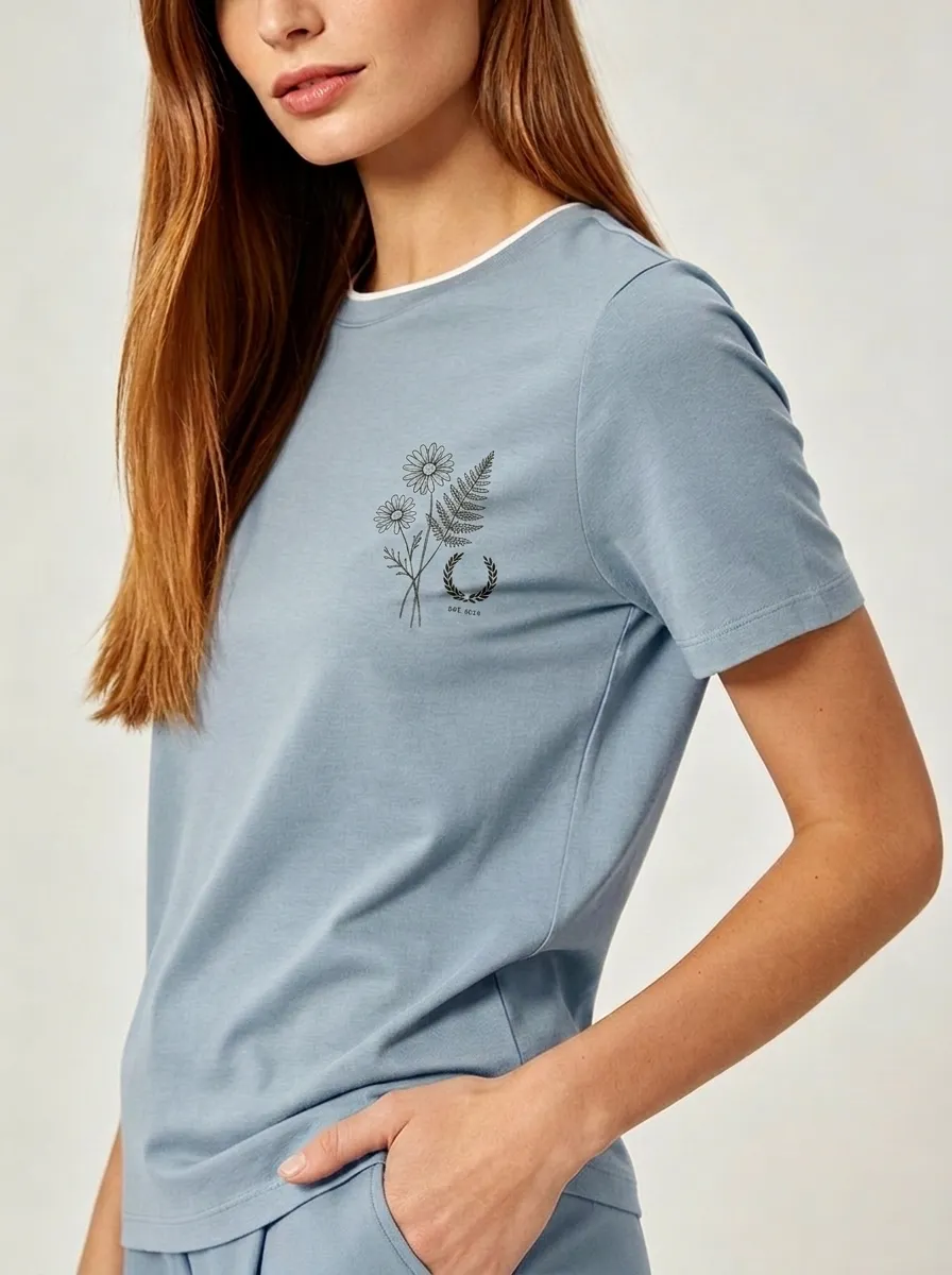 Women's Botanical Nature Lover Daisy Fern Printed T-shirt
