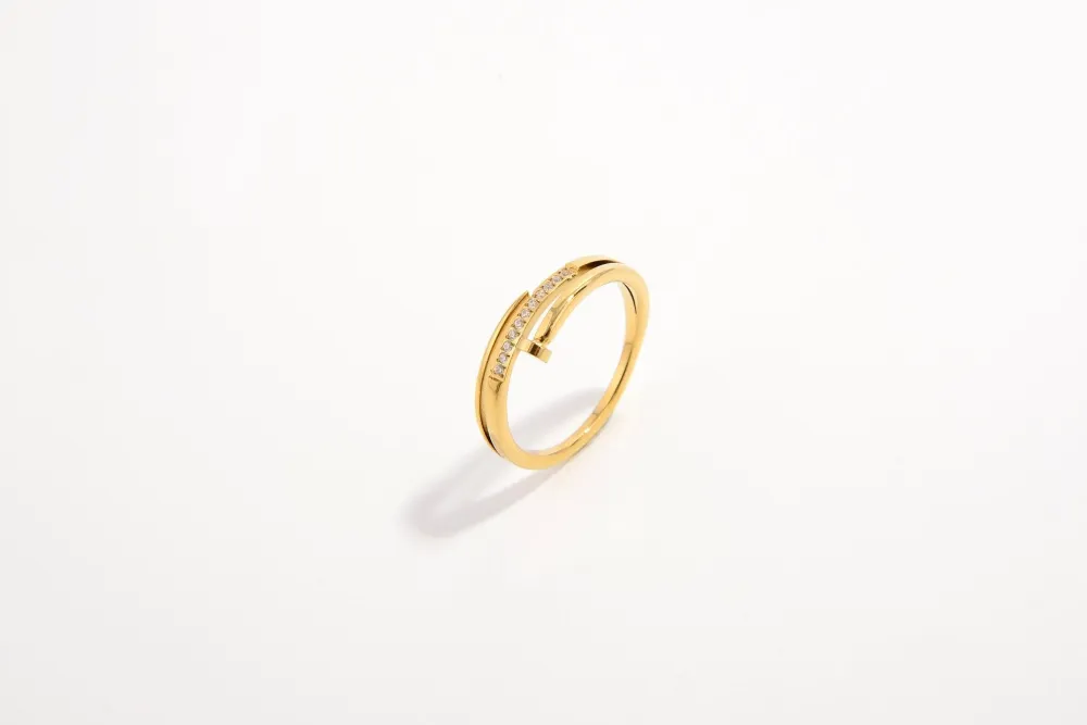 Modern-Form Minimal Everyday Fashion Ring