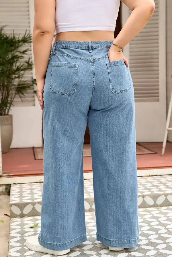 Patched Pocket Textured Wide Leg Jeans