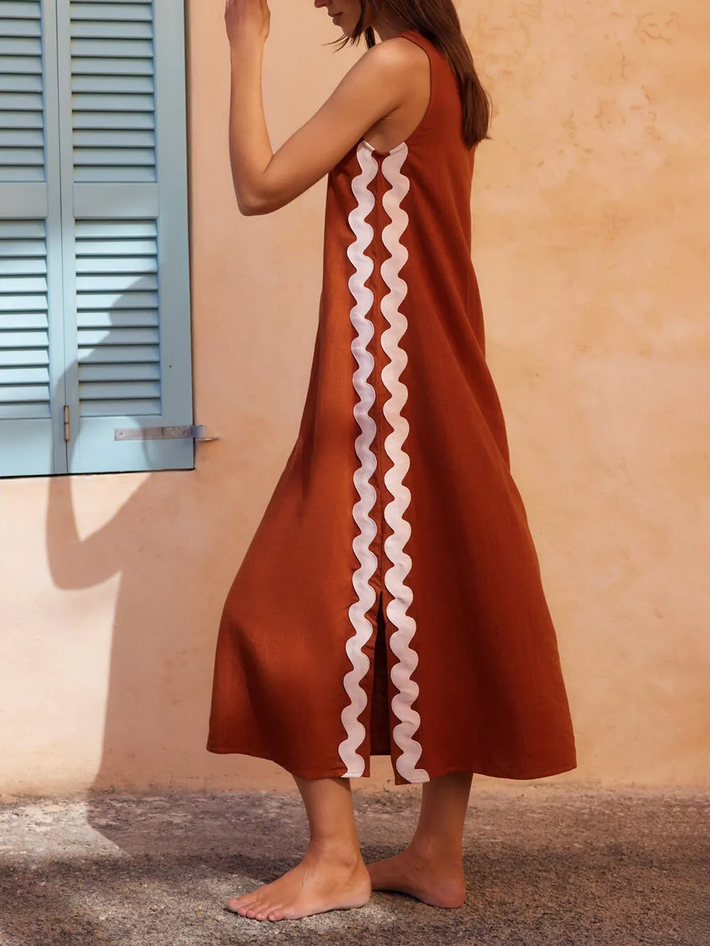 Side Wave Stripes Embellished Side Slit Midi Dress