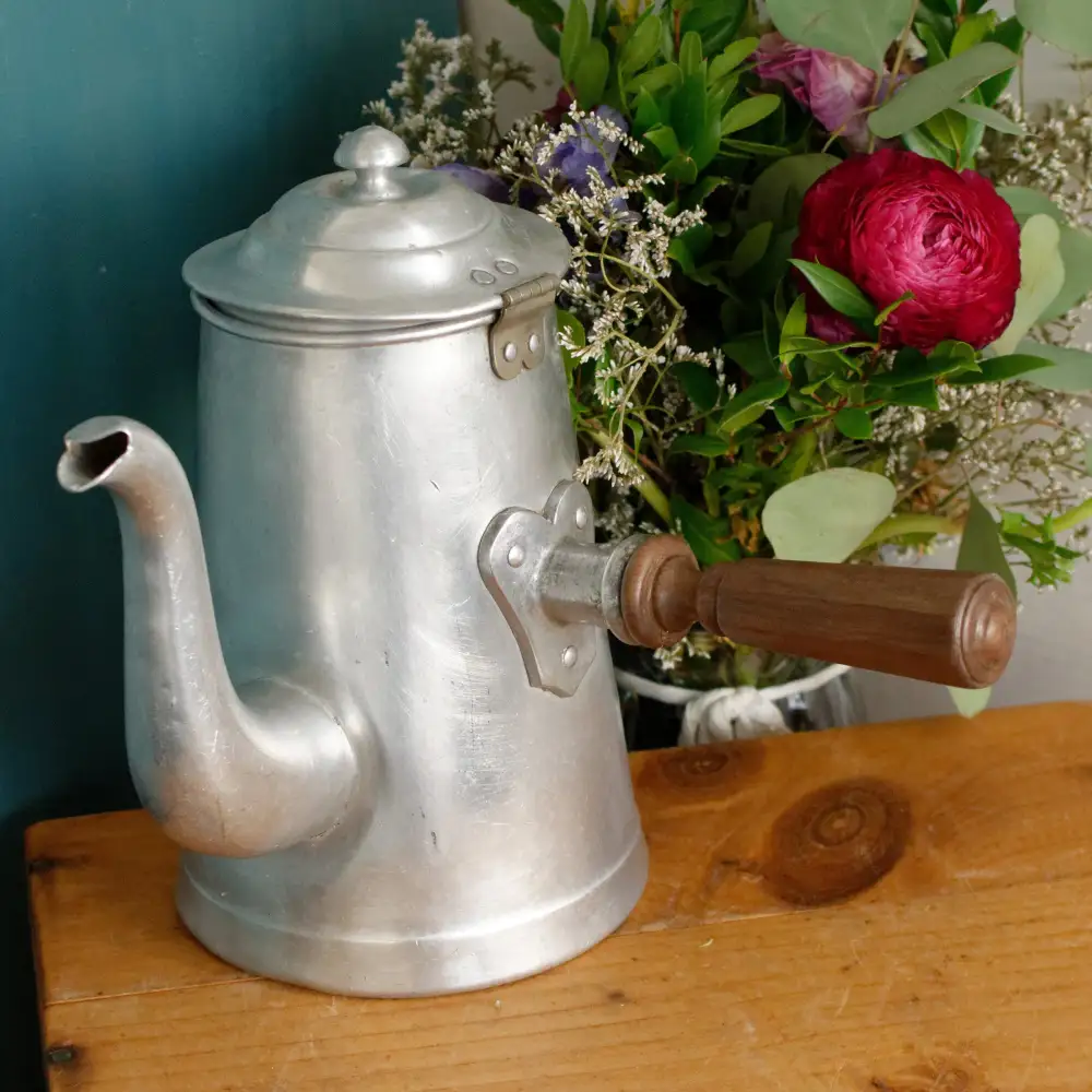 Stoneware Wooden Kitchen Accent