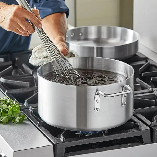 Compact Aluminum Sauce Pot