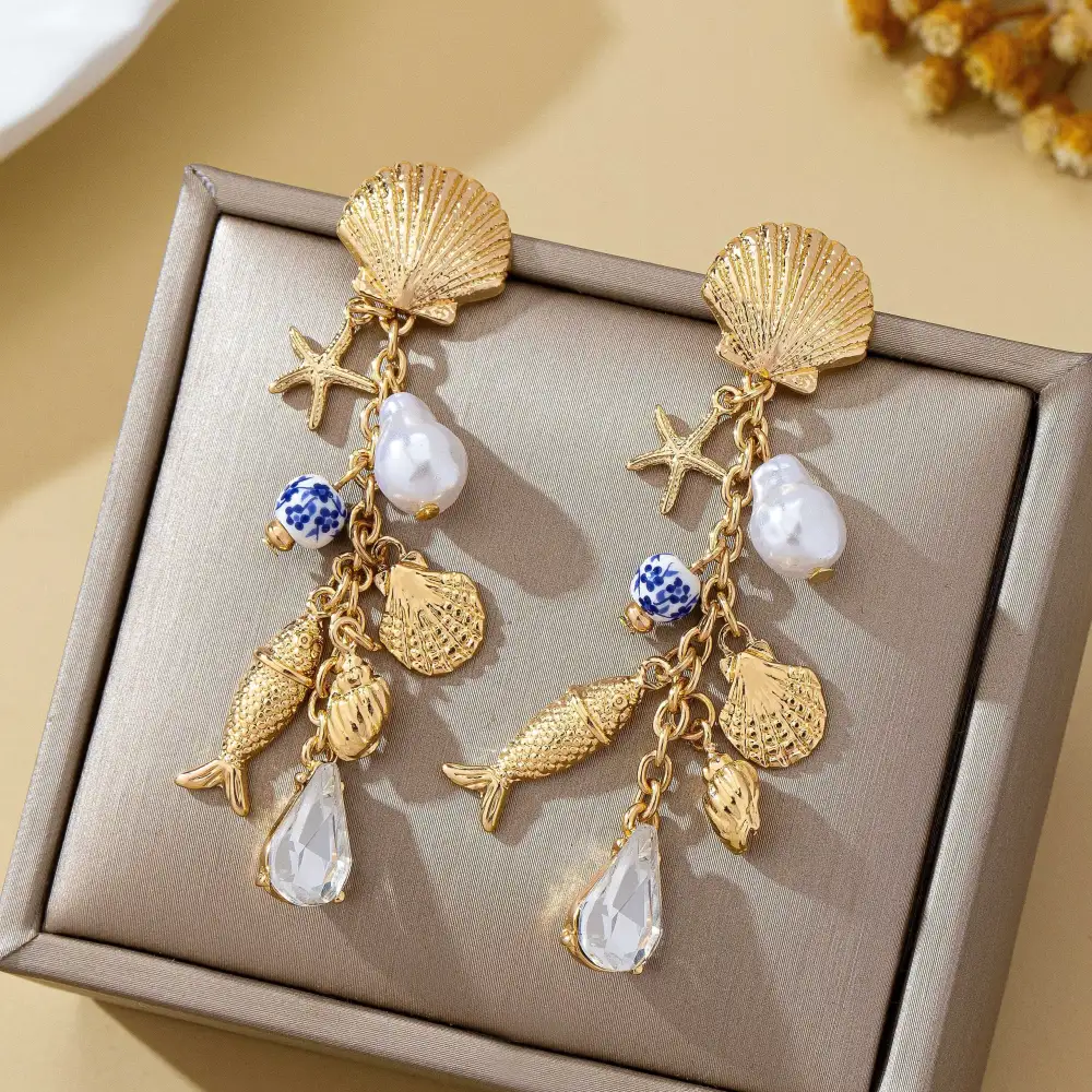 Pearl Shell Fish Cluster Charm