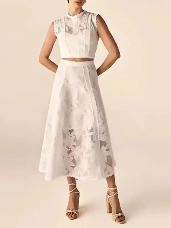 Modern Round Neck Sleeveless Detail Coordinated Set