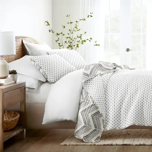 Diamond Chevron Reversible Quilted Coverlet Set