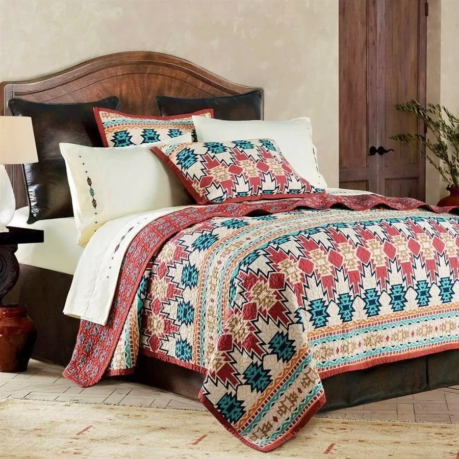 Classic Decorative Reversible Quilted Quilt Set