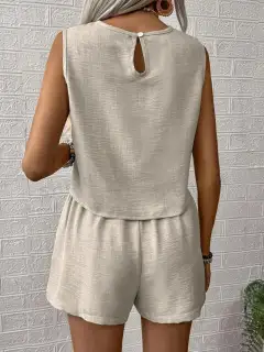 Refined Round-Neck Shorts Matching Set