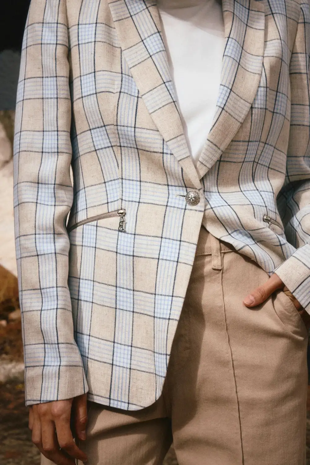 Linen Cotton Collared Button-Front Blazer