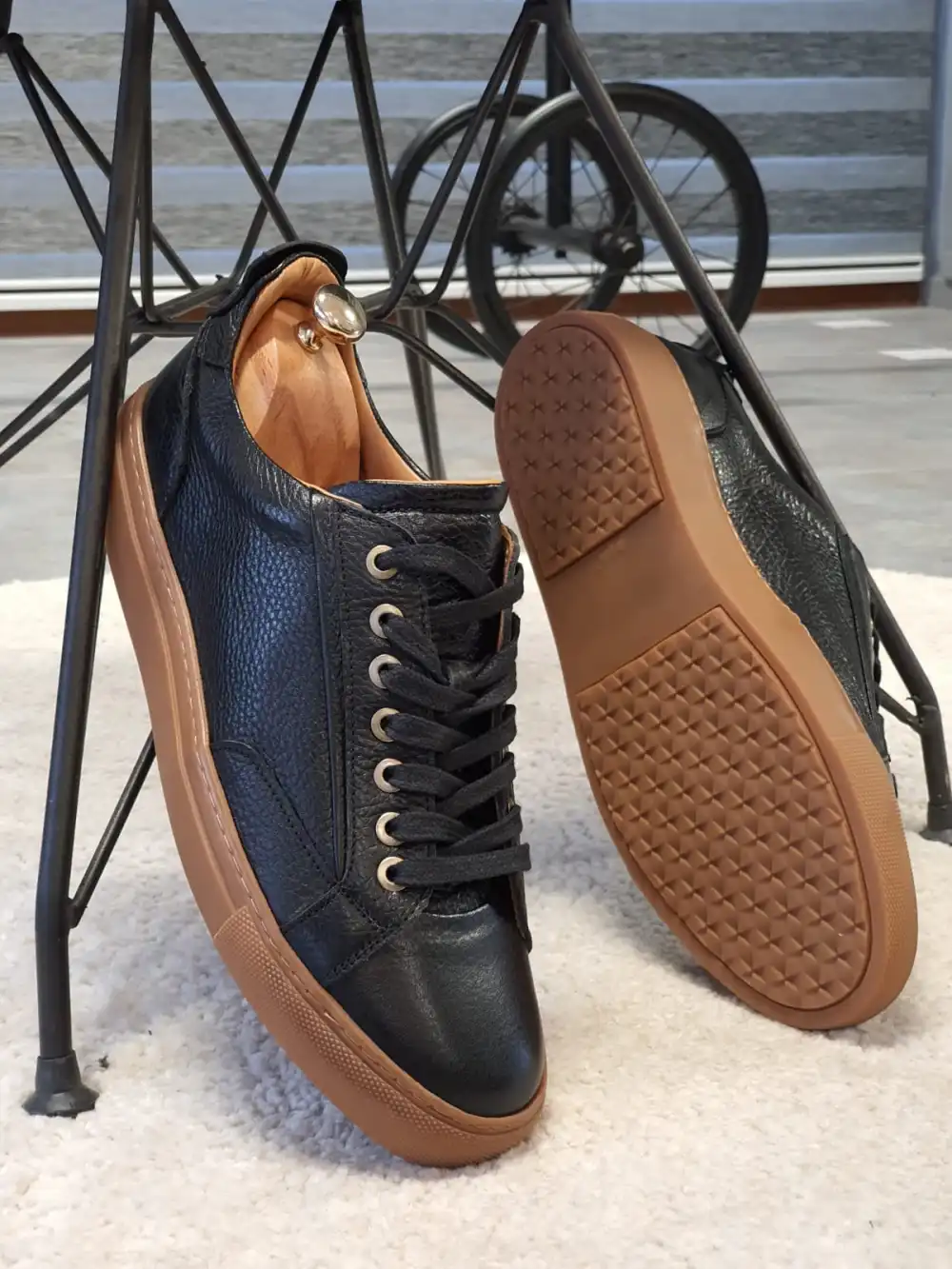 Modern Classic Low-Top Sneakers