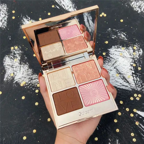 Fine Detail Blush Makeup Compact