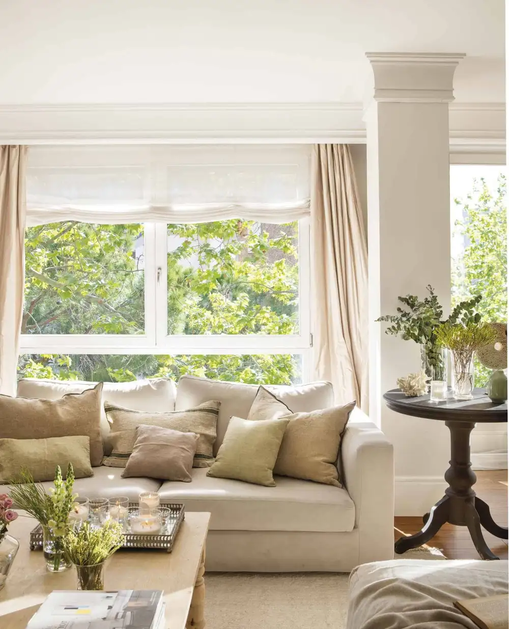 White Foldable Window Shade