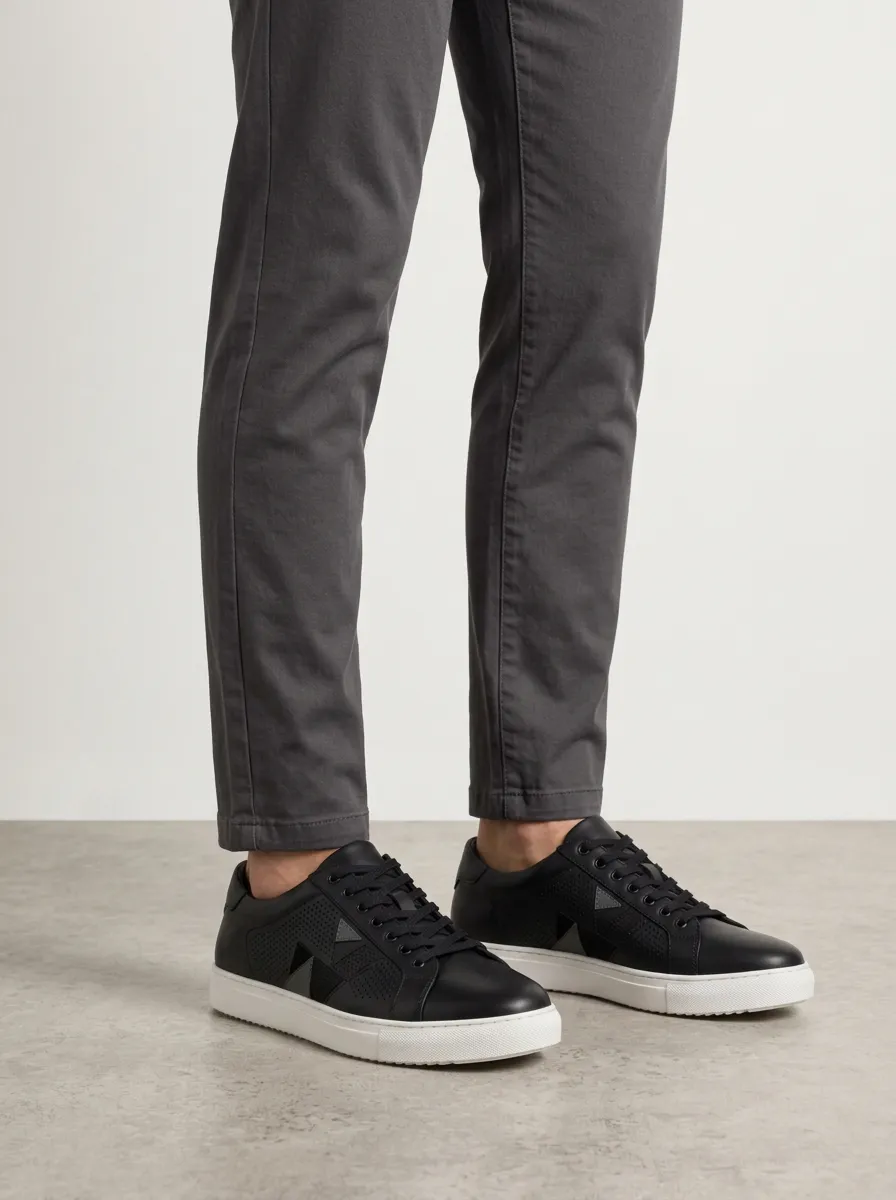 Men's Minimalist Geometric Perforated Pattern Printed Casual Shoes