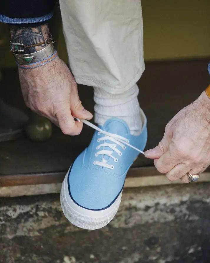 Timeless Deck Style Men's Casual Sneakers