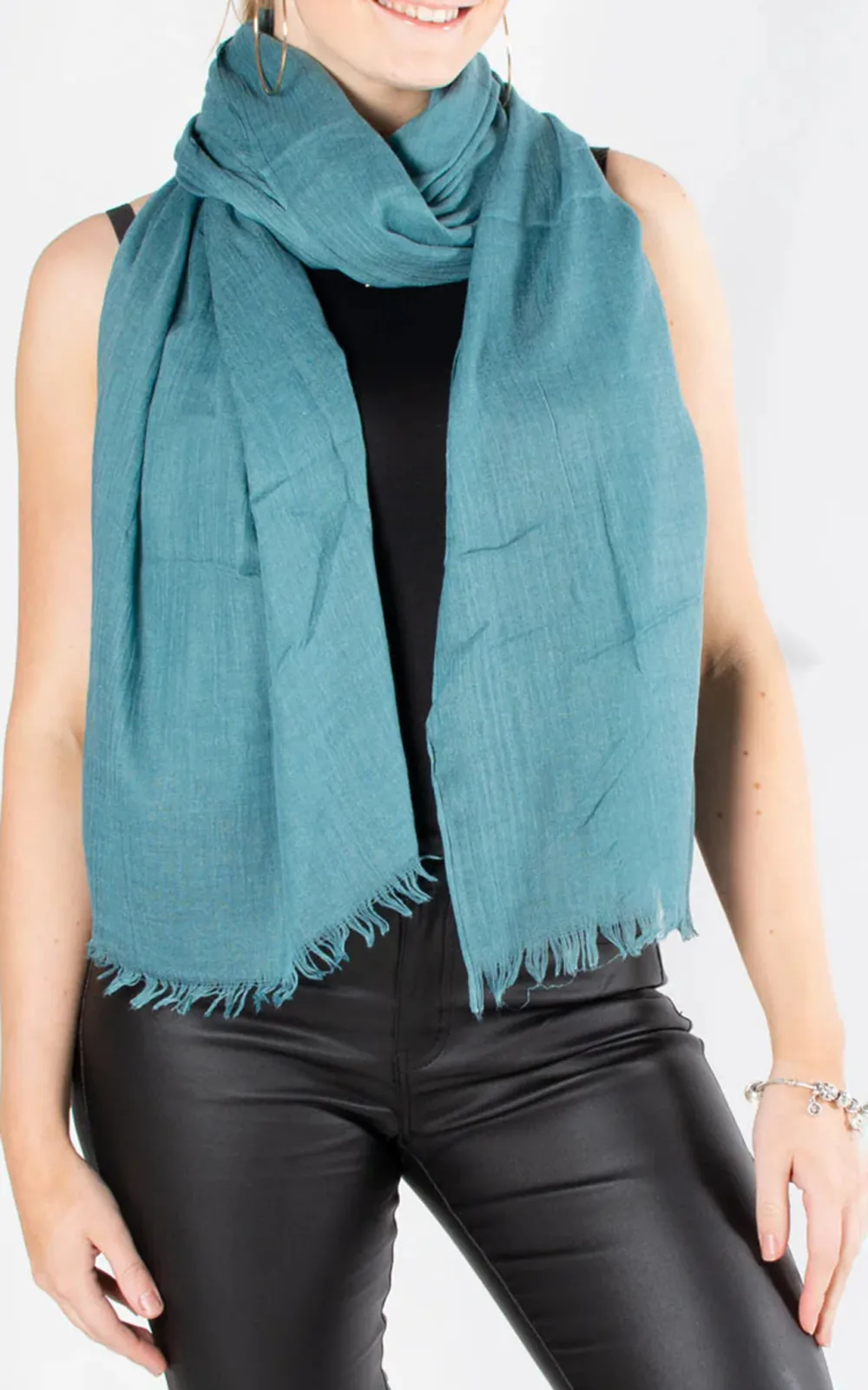 Elegant And Exquisite Solid Color Women's Scarf