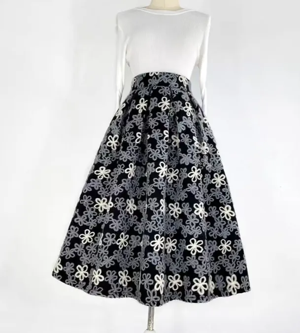 Roomy Wardrobe Embroidered High Waist Skirt