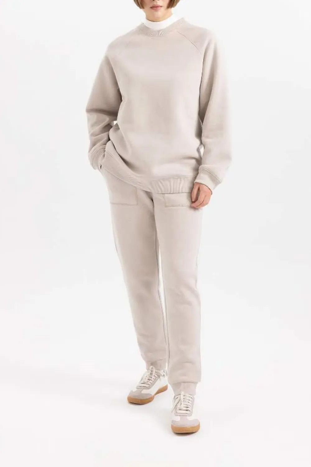 Slim Fit Solid Color Trousers
