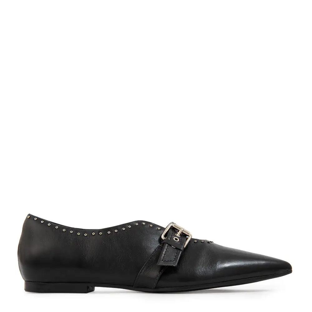 Pointed Toe Buckle Detail Flats