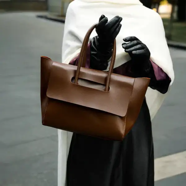 Refined Everyday Shoulder Bag