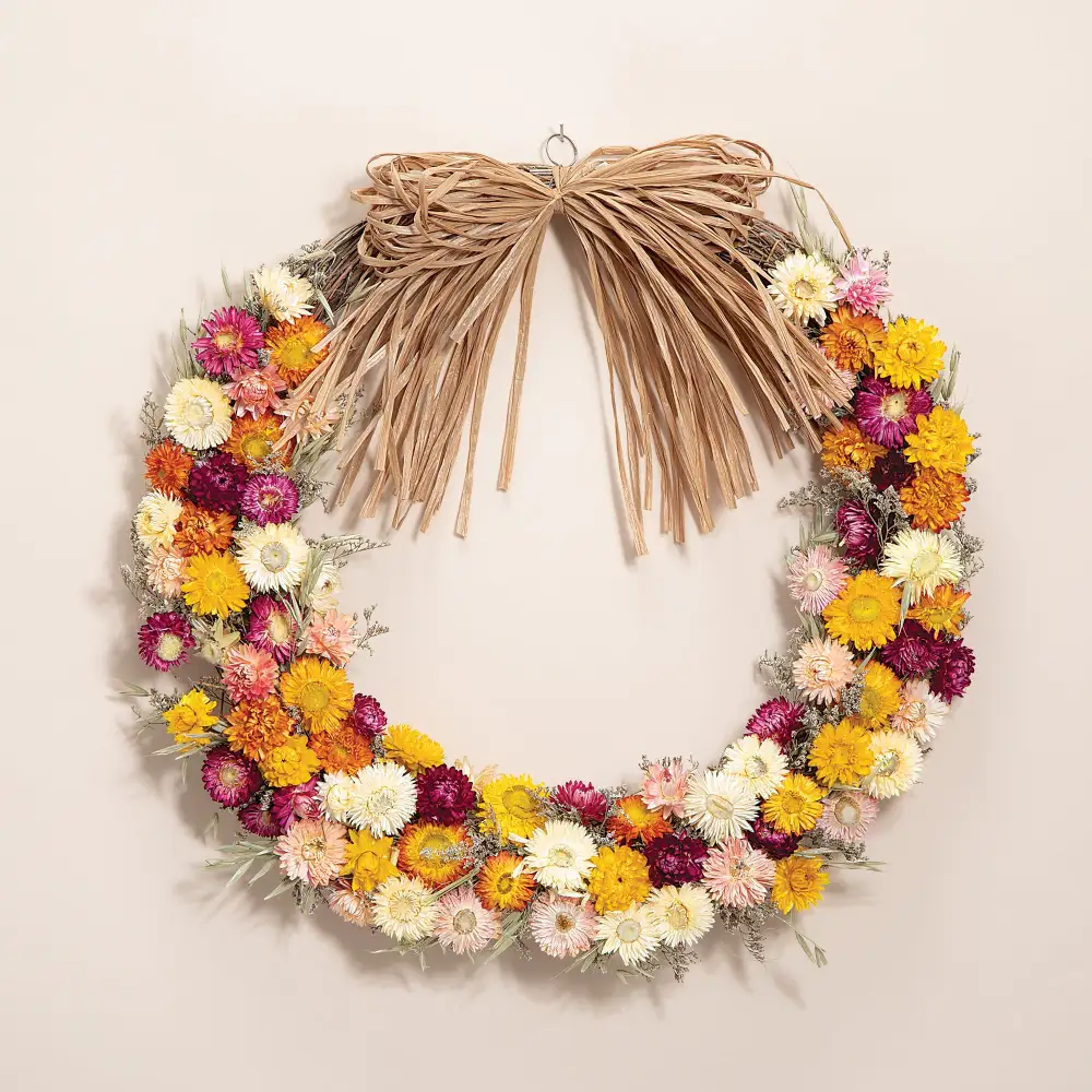 Classic Strawflower Decorative Wreath