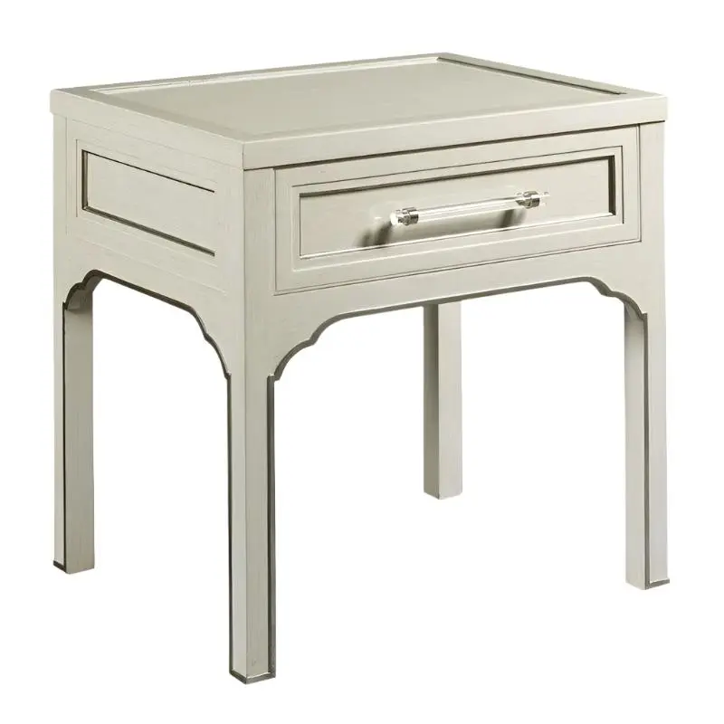 Textured Detailed Classic Side Table