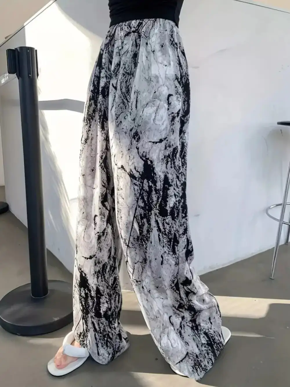 Abstract Print Wide Leg Casual Pants