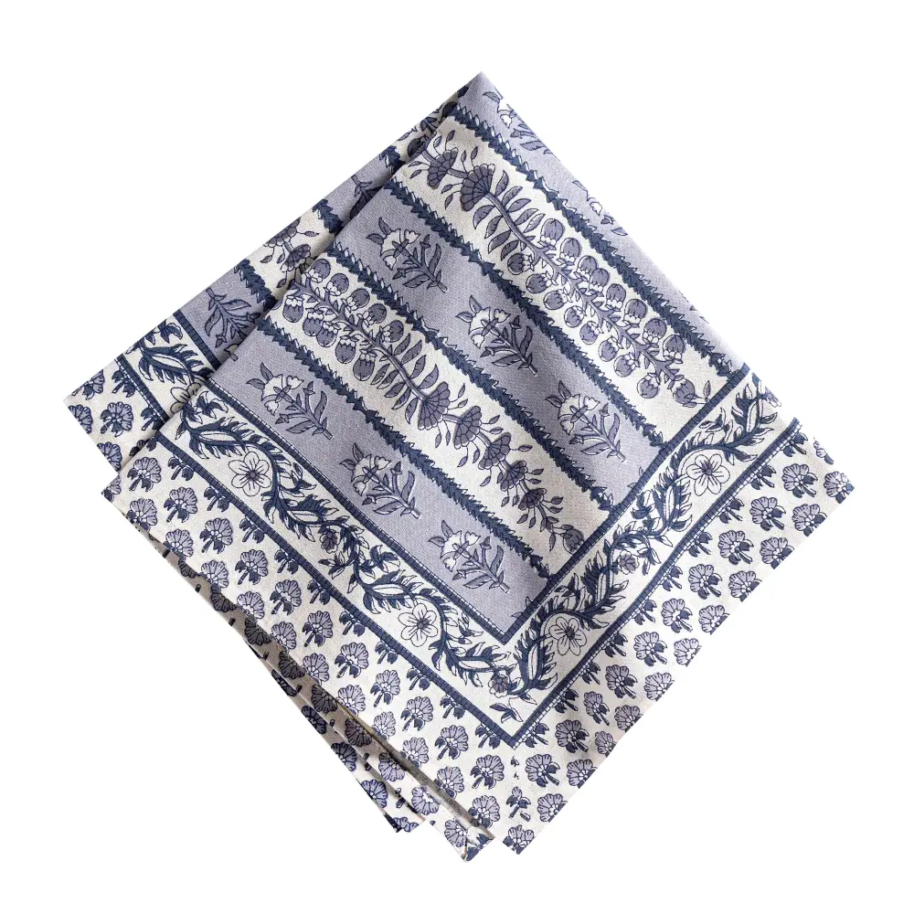 Relaxed Botanical Motif Napkin Set