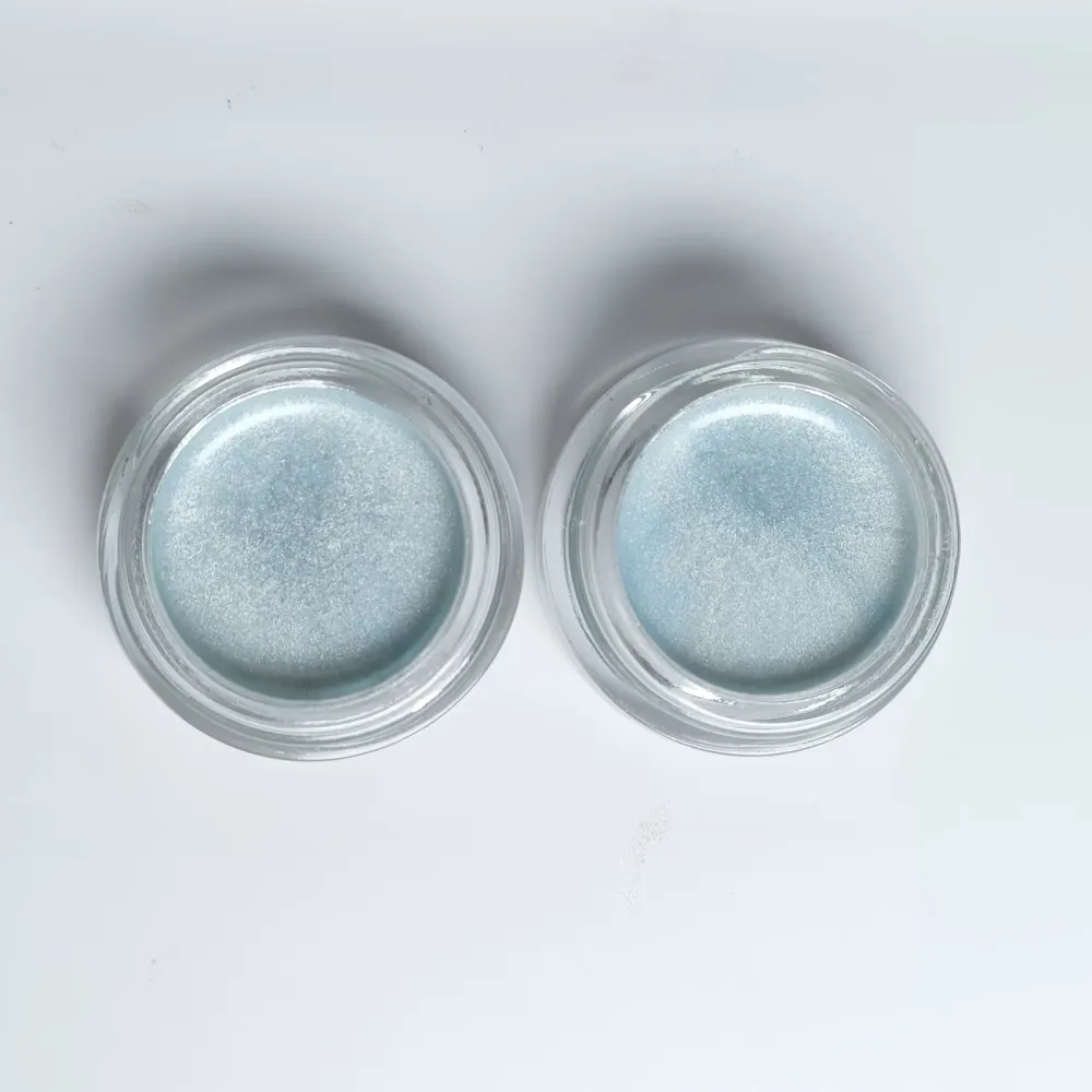 Long-Lasting Shimmer Eyeshadow