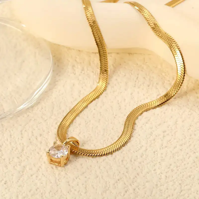 Star Stone Pendant Necklace