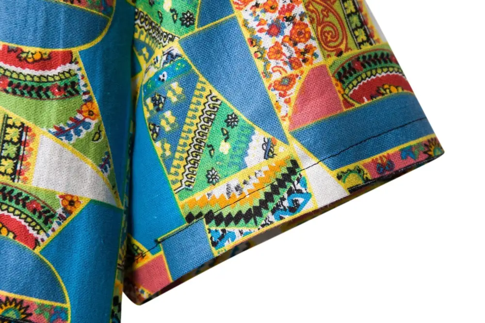 Men's Short-Sleeve Shirt With Striking Patchwork Pattern