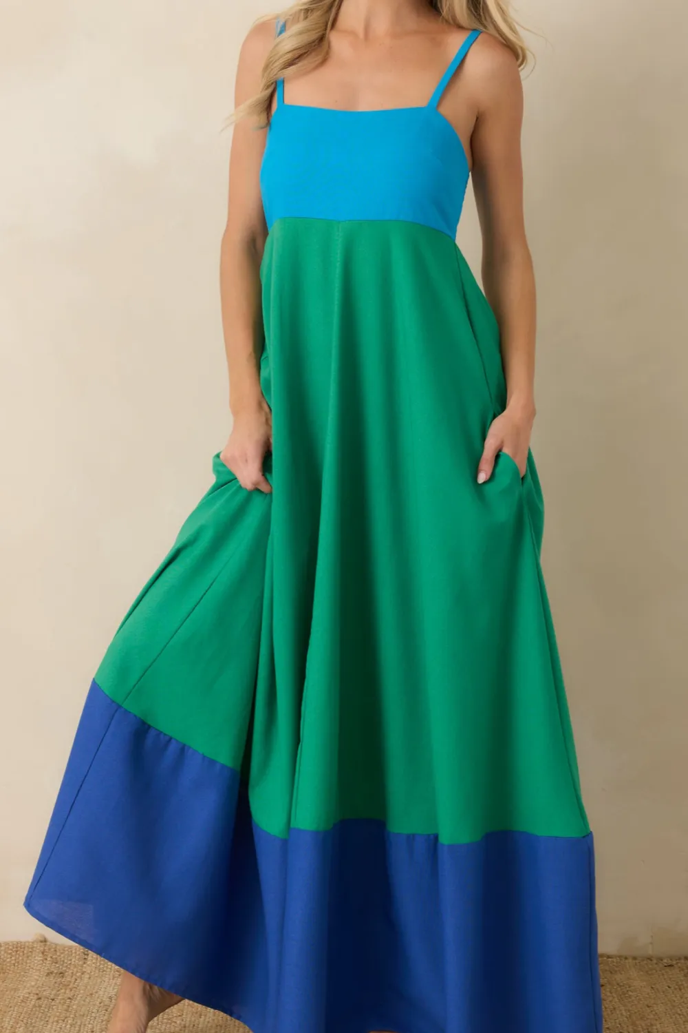 Modern Style Maxi Dress